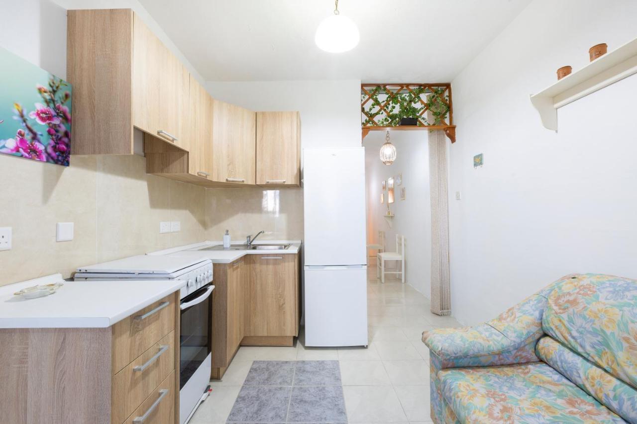 Ne1 - Lovely 2 Bedroom Apartment. Perfect Location Меллиеха Экстерьер фото